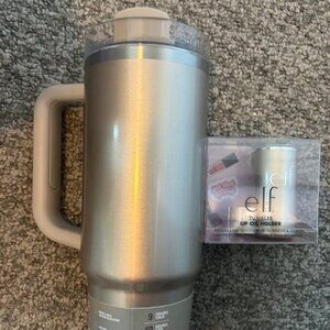 Stanley 40oz Tumbler and Tumbler Lip Oil Holder (honey talks)